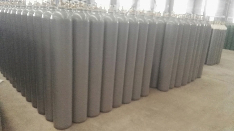 因?yàn)楣I(yè)氣體的泛用性，推廣應(yīng)用很快，使用行業(yè)很廣！