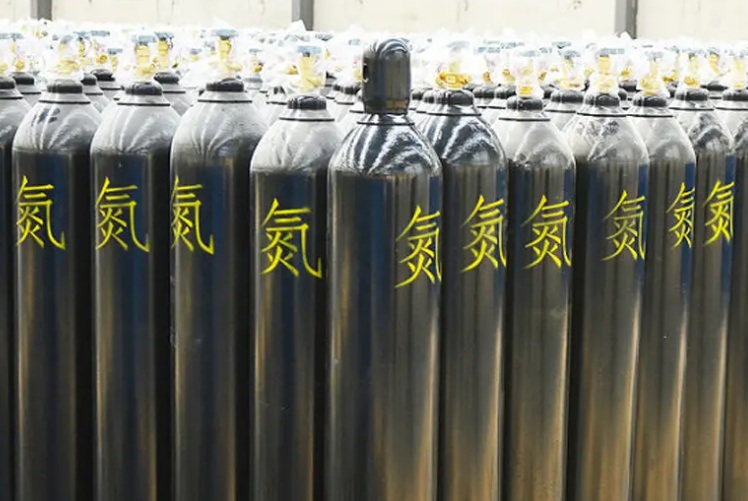 安全氣囊裝的是什么氣？